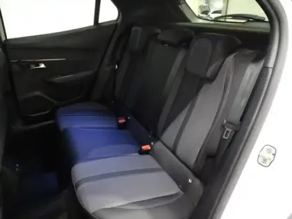 Photo 7 Peugeot 2008  1.2 PureTech 100ch S&S Allure Business