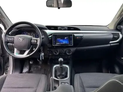 Photo 5 Toyota Hilux  2.4 D-4D 150ch X-Tra Cabine Légende 4WD