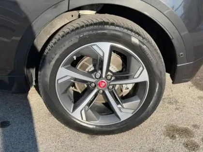 Photo 9 Jaguar E-Pace  P300e PHEV R-Dynamic SE BVA AWD