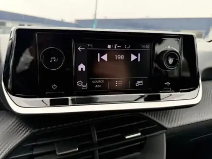 Photo 11 Peugeot 208  1.2 PureTech 75ch S&S Like