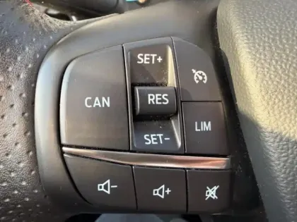 Photo 13 Ford Fiesta  1.0 EcoBoost 140ch Stop&Start ST-Line 5p Euro6.2