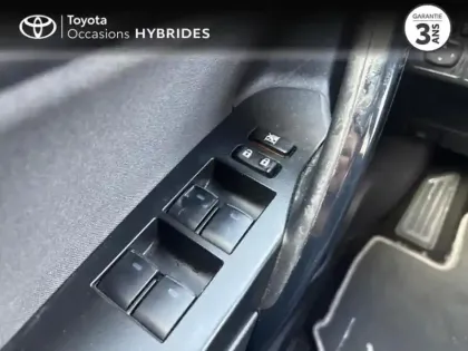 Photo 13 Toyota Auris  Touring Sports HSD 136h Collection