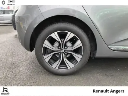 Photo 7 Renault Clio Gén. V (BJA) Ph1 NG Evolution 5