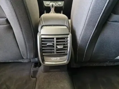 Photo 10 Skoda Kamiq  1.0 TSI Evo 110ch Monte-Carlo DSG7