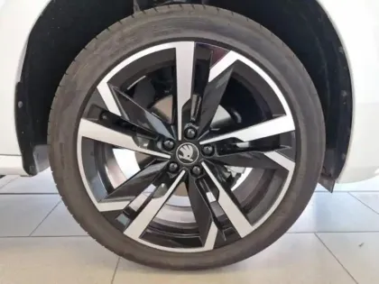 Photo 7 Skoda Kamiq  1.0 TSI Evo 110ch Monte-Carlo DSG7