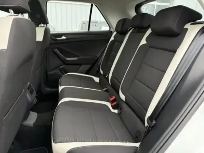 Photo 5 Volkswagen T-roc  1.5 TSI EVO 150ch Carat DSG7 S&S