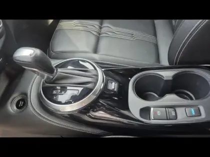 Photo 14 Nissan Juke  1.6 Hybrid 143ch Première Edition 2023