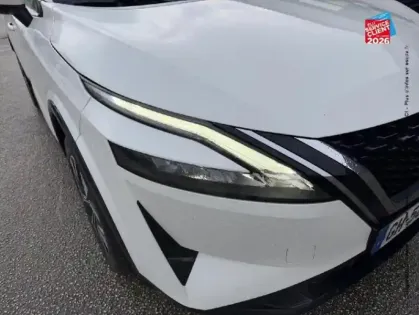 Photo 12 Nissan Qashqai  1.3 Mild Hybrid 140ch Acenta 2022