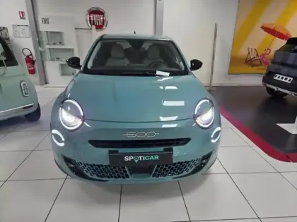 Photo 8 Fiat 600  e 156ch 54kWh La Prima