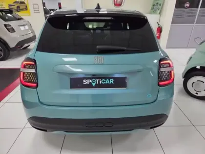 Photo 9 Fiat 600  e 156ch 54kWh La Prima