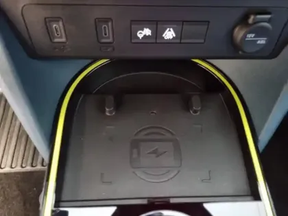 Photo 14 Fiat Panda Grande  1.2 Hybrid Turbo 110ch La Prima eDCT6