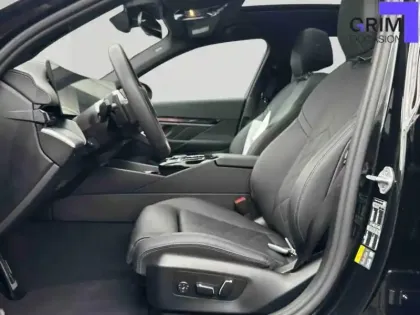 Photo 5 BMW Serie 5 Série 5 530e 299ch M Sport