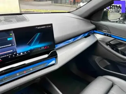 Photo 12 BMW Serie 5 Série 5 530e 299ch M Sport