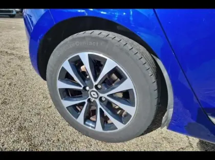 Photo 12 Renault Clio  1.6 E-Tech hybride 140ch Intens -21N