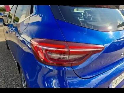 Photo 13 Renault Clio  1.6 E-Tech hybride 140ch Intens -21N