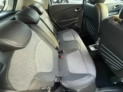 Photo 10 Renault Captur  1.3 TCe 130ch FAP Intens