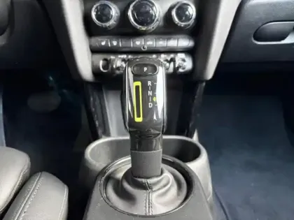 Photo 10 Mini Mini  Cooper SE 184ch Edition Resolute Essential BVA