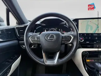 Photo 11 Lexus Nx  450h+ Luxe 4WD Touvrant Sieges chauf/cuir Volant chauf GPS Camera
