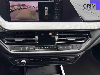 Photo 12 BMW Serie 1 Série 1 118dA 150ch Edition Sport 8cv