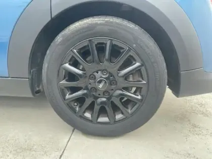 Photo 7 Mini Mini  5 Portes Cooper 136ch  Essential BVA7