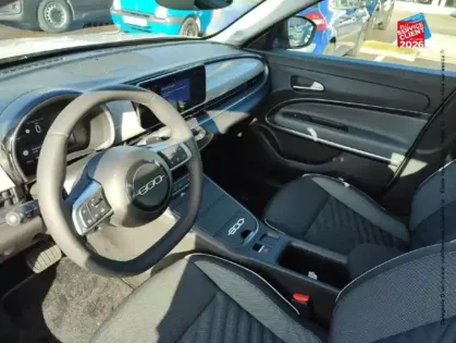 Photo 14 Fiat 600  1.2 Hybrid Turbo 110ch Icône eDCT6 Step 2