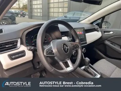 Photo 23 Renault Clio  1.6 E-Tech hybride 145ch Evolution