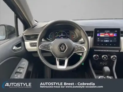 Photo 18 Renault Clio  1.6 E-Tech hybride 145ch Evolution