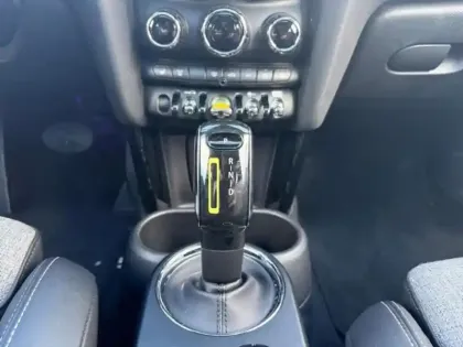 Photo 10 Mini Mini  Cooper SE 184ch Edition Greenwich BVA