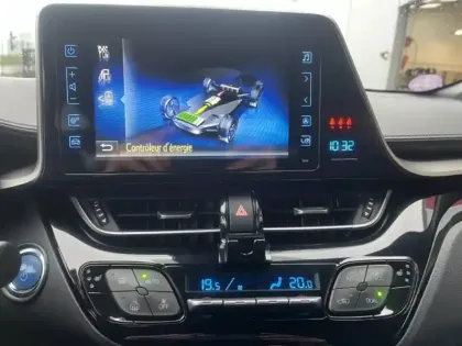 Photo 18 Toyota C-HR  122h Design 2WD E-CVT