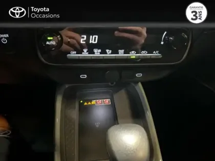 Photo 14 Toyota Aygo  X 116h Graphic