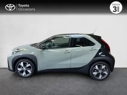 Photo 12 Toyota Aygo  X 116h Graphic