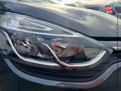 Photo 12 Renault Clio  0.9 TCe 75ch Génération - 19 5p