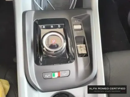 Photo 12 Alfa Romeo Tonale  1.5 Ibrida 175ch Veloce TCT