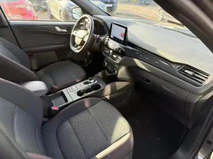 Photo 10 Ford Kuga  2.5 Duratec 190ch FHEV E85 ST-Line BVA