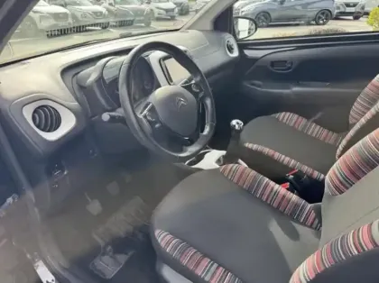 Photo 11 Citroën C1  PureTech 82 Feel 5p