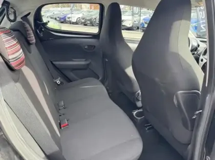 Photo 14 Citroën C1  PureTech 82 Feel 5p