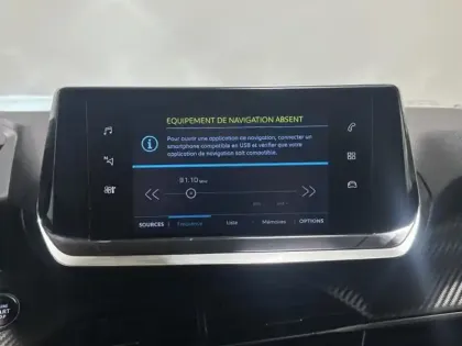 Photo 13 Peugeot 208  e- 136ch Allure Pack