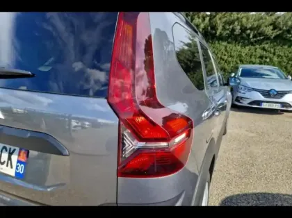 Photo 13 Dacia Jogger  1.6 hybrid 140ch Expression 7 places