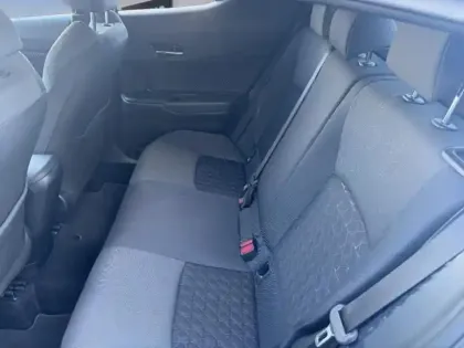 Photo 9 Toyota C-HR  2.0 Hybride 184ch Collection E-CVT