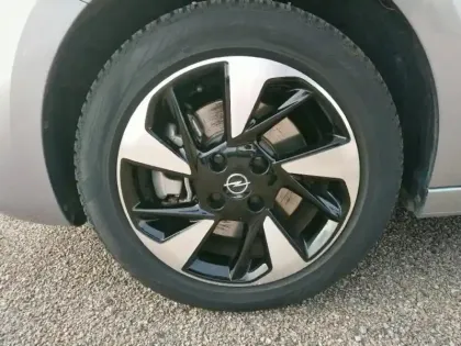 Photo 10 Opel Corsa  -e 136ch Elegance