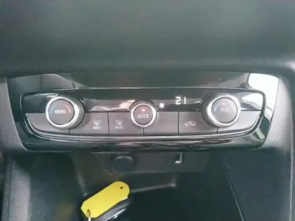 Photo 14 Opel Corsa  -e 136ch Elegance