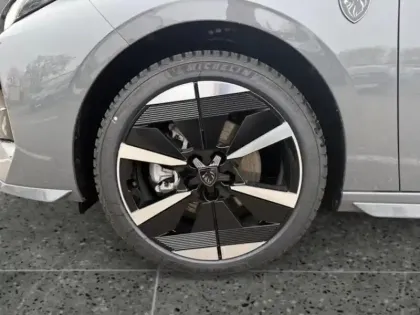 Photo 13 Peugeot 308  e- 156ch batterie 55 kWh GT