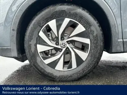 Photo 14 Volkswagen Tiguan  2.0 TDI 150ch VW Edition DSG7
