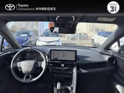 Photo 7 Toyota C-HR  2.0 Hybride Rechargeable 225ch Design Pack Confort