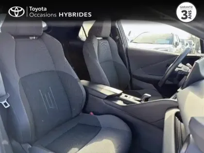 Photo 5 Toyota C-HR  2.0 Hybride Rechargeable 225ch Design Pack Confort