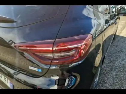 Photo 13 Renault Clio  1.6 E-Tech hybride 145ch Evolution