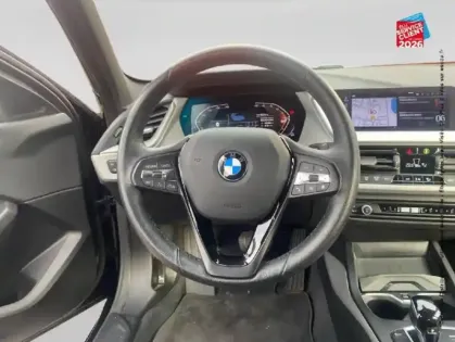 Photo 11 BMW Serie 1 Série 1 116dA 116ch Business Design DKG7