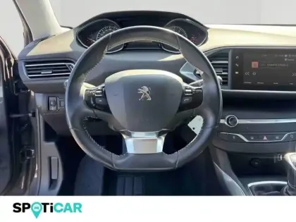Photo 26 Peugeot 308  1.2 130ch E6.3 S&S Allure