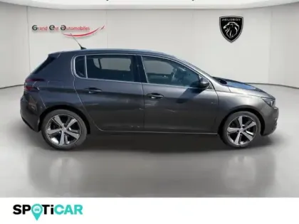 Photo 21 Peugeot 308  1.2 130ch E6.3 S&S Allure