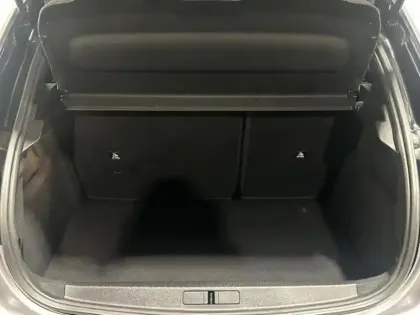 Photo 5 Peugeot 208  1.2 Hybrid 136ch GT e-DCS6